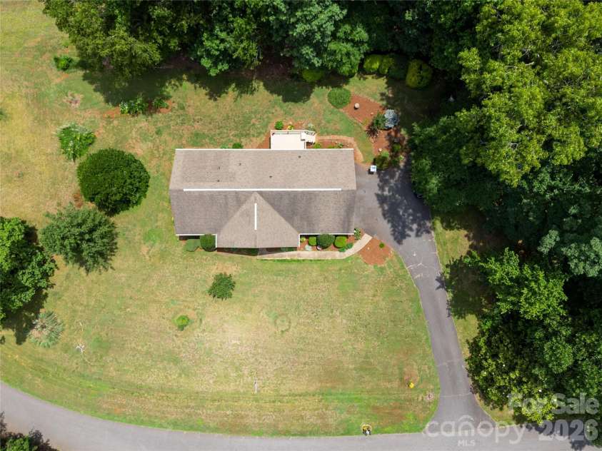 1724 Wellington Avenue, Newton, NC 28658.  MLS# CAR4392488, YatesRealty ID 30755. 
