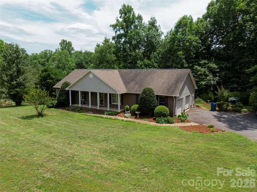 1724 Wellington Avenue, Newton, NC 28658.  MLS# CAR4392488, YatesRealty ID 30755. 