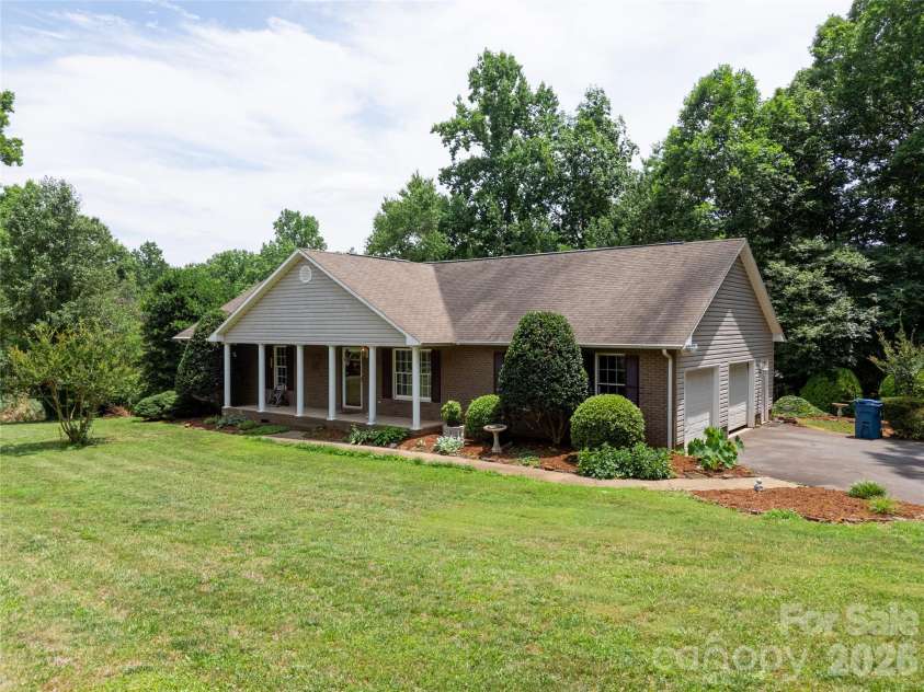 1724 Wellington Avenue, Newton, NC 28658.  MLS# CAR4392488, YatesRealty ID 30755. 