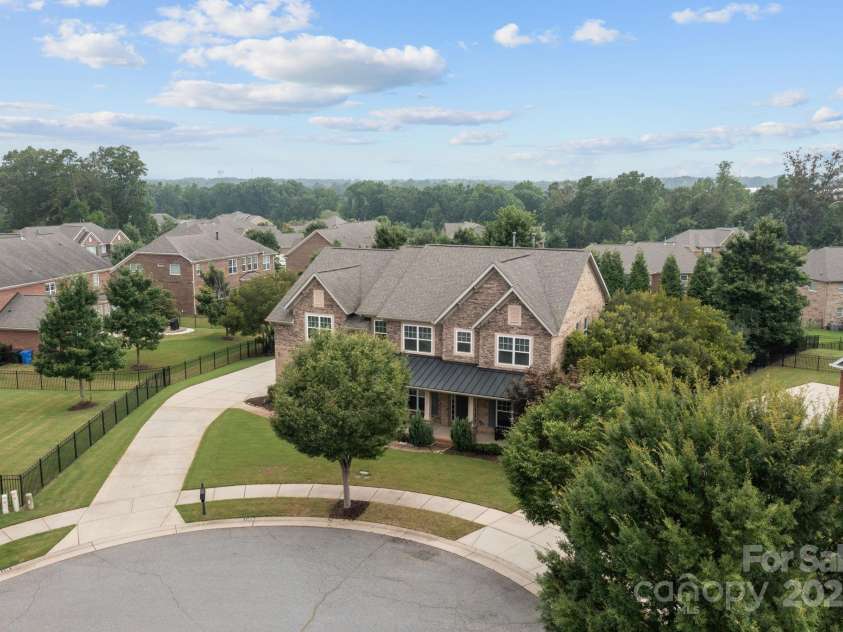 139 Gleniris Trail, Mooresville, NC 28115.  MLS# CAR4289246, YatesRealty ID 30756. 