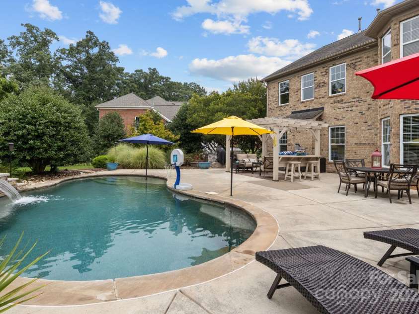 139 Gleniris Trail, Mooresville, NC 28115.  MLS# CAR4289246, YatesRealty ID 30756. 