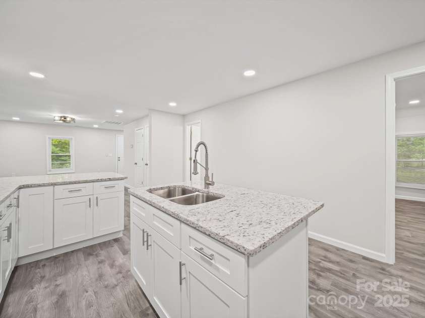 5 Cooper Street, Salisbury, NC 28144.  MLS# CAR4282765, YatesRealty ID 30757. 