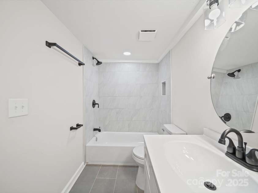 5 Cooper Street, Salisbury, NC 28144.  MLS# CAR4282765, YatesRealty ID 30757. Primary Bathroom