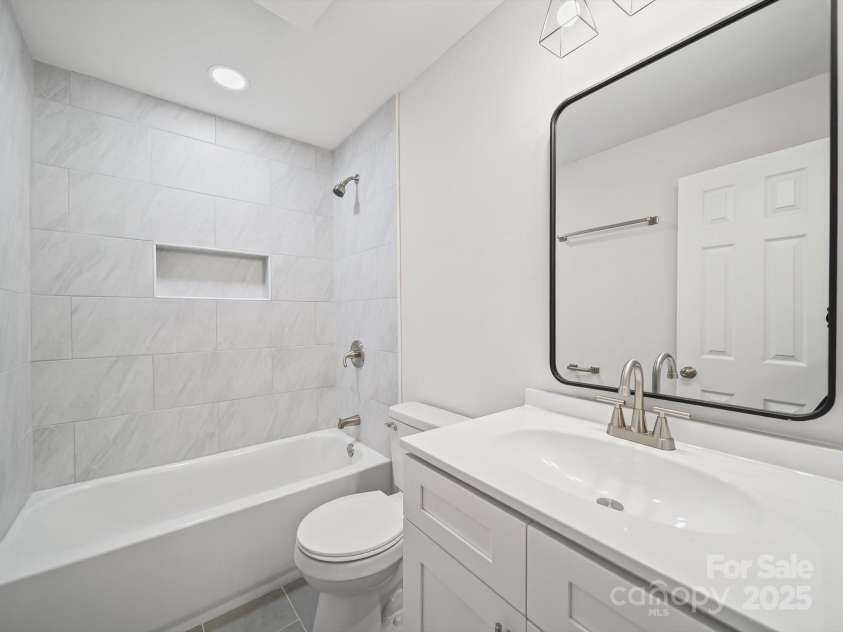 5 Cooper Street, Salisbury, NC 28144.  MLS# CAR4282765, YatesRealty ID 30757. Shared bath