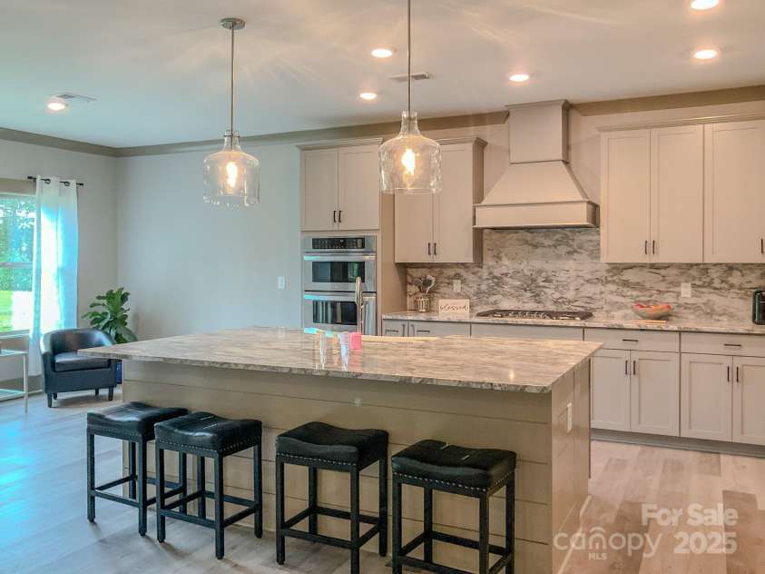 17 Peyton Lane, Simpsonville, SC 29681.  MLS# CAR4268001, YatesRealty ID 30758. 