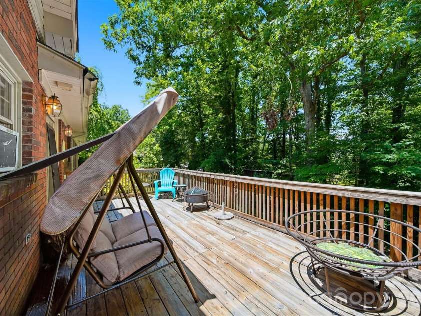 200 Westwood Drive, Morganton, NC 28655.  MLS# CAR4391941, YatesRealty ID 30759. 