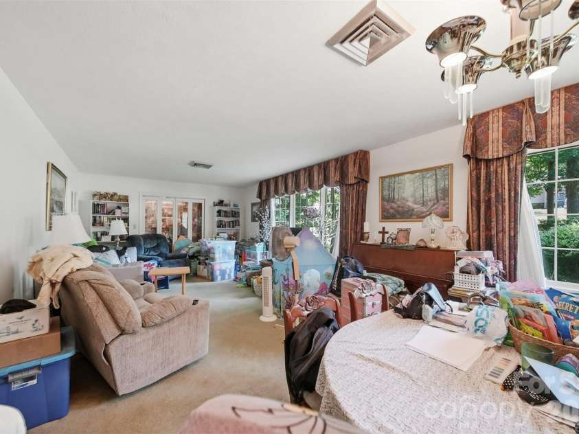 200 Westwood Drive, Morganton, NC 28655.  MLS# CAR4391941, YatesRealty ID 30759. 
