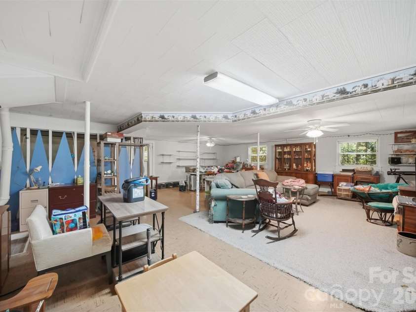 200 Westwood Drive, Morganton, NC 28655.  MLS# CAR4391941, YatesRealty ID 30759. 