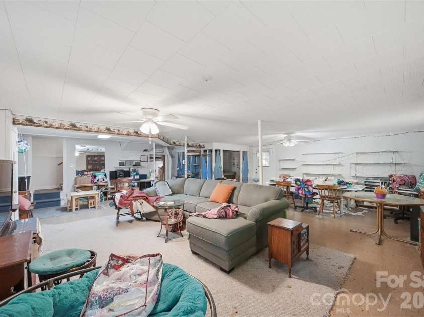 200 Westwood Drive, Morganton, NC 28655.  MLS# CAR4391941, YatesRealty ID 30759. 