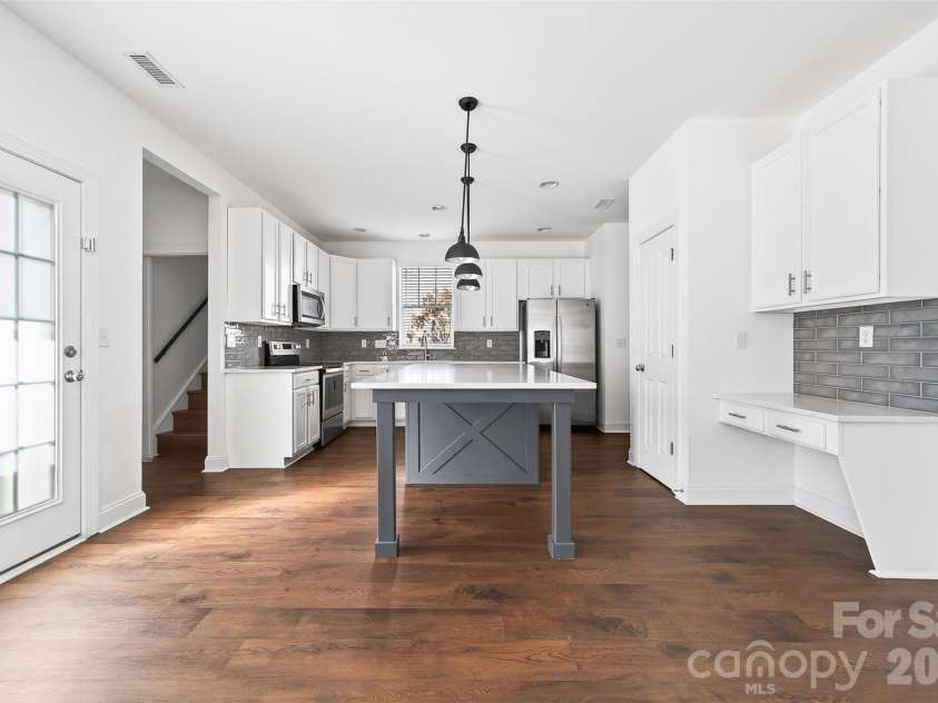 15725 Chipping Drive, Huntersville, NC 28078.  MLS# CAR4335017, YatesRealty ID 3076. 