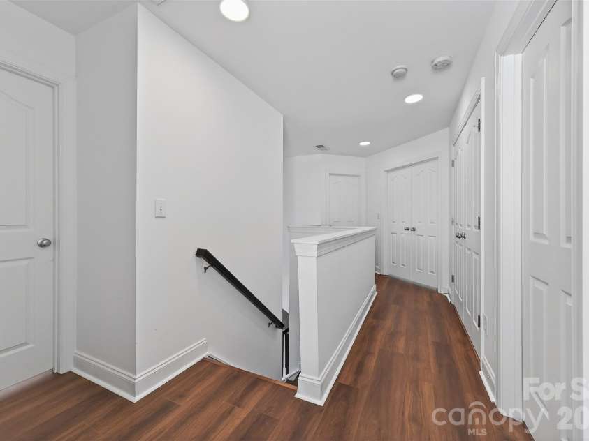 15725 Chipping Drive, Huntersville, NC 28078.  MLS# CAR4335017, YatesRealty ID 3076. 