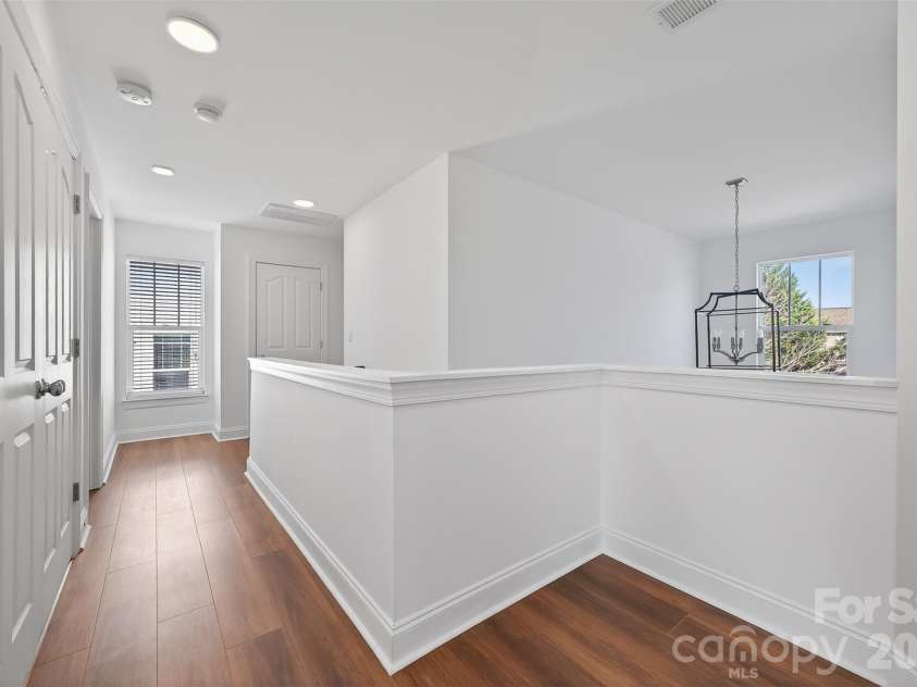 15725 Chipping Drive, Huntersville, NC 28078.  MLS# CAR4335017, YatesRealty ID 3076. Second floor hallway