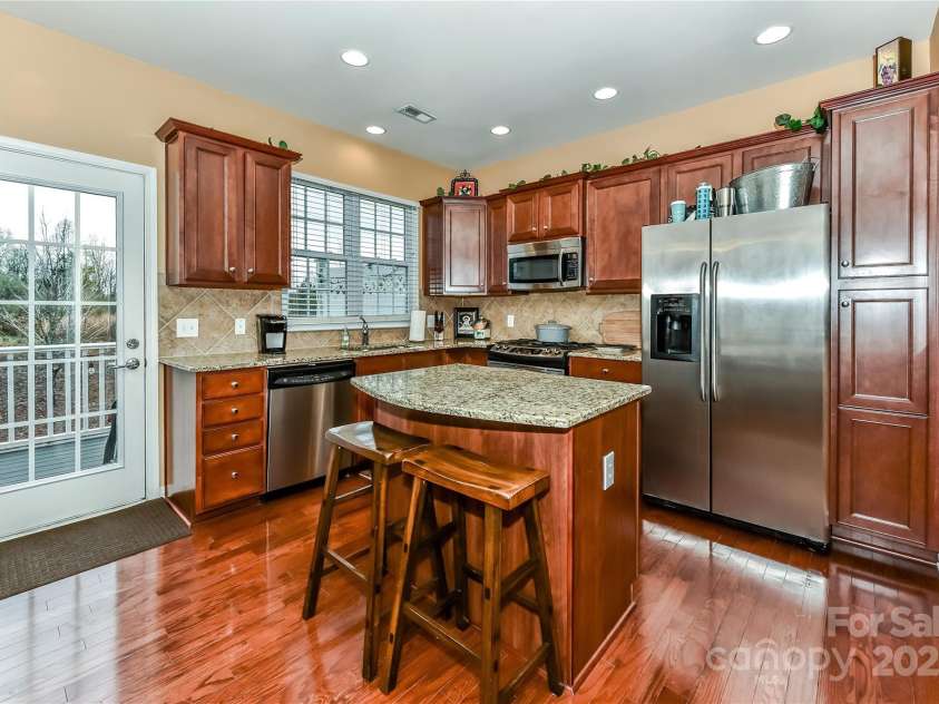 599 Sixth Baxter Crossing, Fort Mill, SC 29708.  MLS# CAR4225291, YatesRealty ID 3076. 