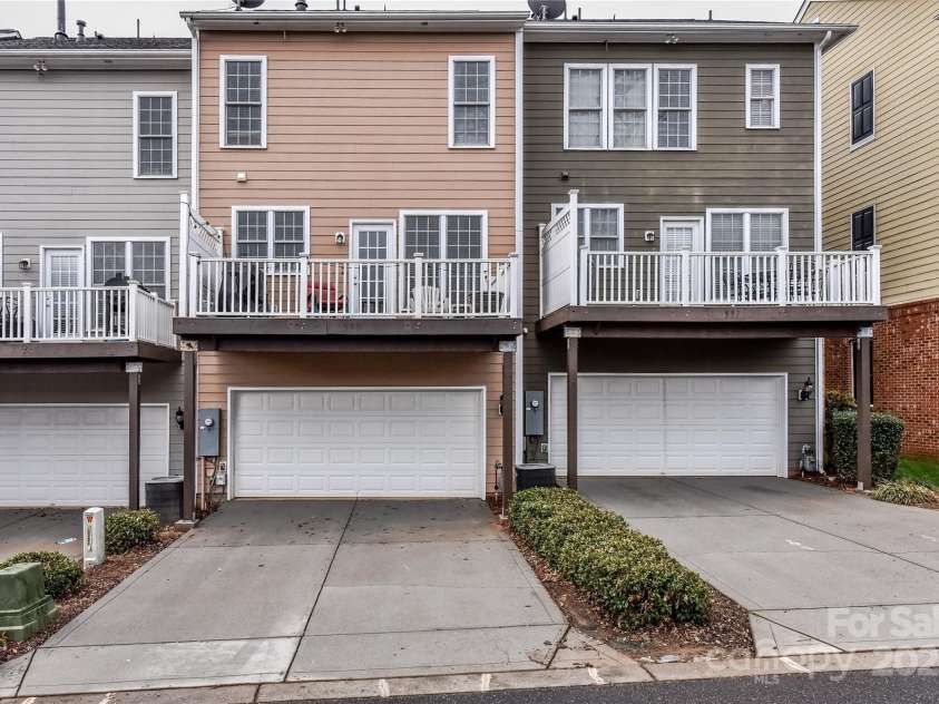 599 Sixth Baxter Crossing, Fort Mill, SC 29708.  MLS# CAR4225291, YatesRealty ID 3076. 