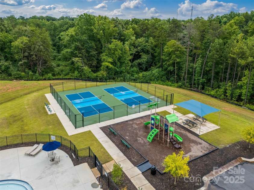 1235 Rutherford Street, York, SC 29745.  MLS# CAR4289846, YatesRealty ID 30760. 