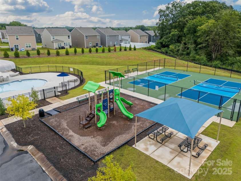 1235 Rutherford Street, York, SC 29745.  MLS# CAR4289846, YatesRealty ID 30760. 