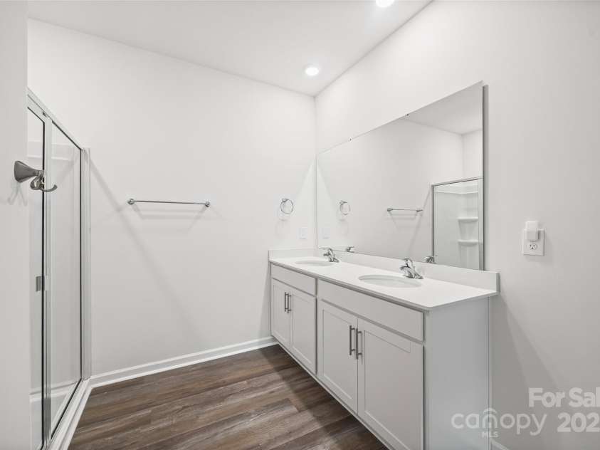 1235 Rutherford Street, York, SC 29745.  MLS# CAR4289846, YatesRealty ID 30760. Dual Sink Vanity in Primary Bath