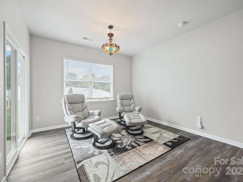 1235 Rutherford Street, York, SC 29745.  MLS# CAR4289846, YatesRealty ID 30760. Eat in Kitchen