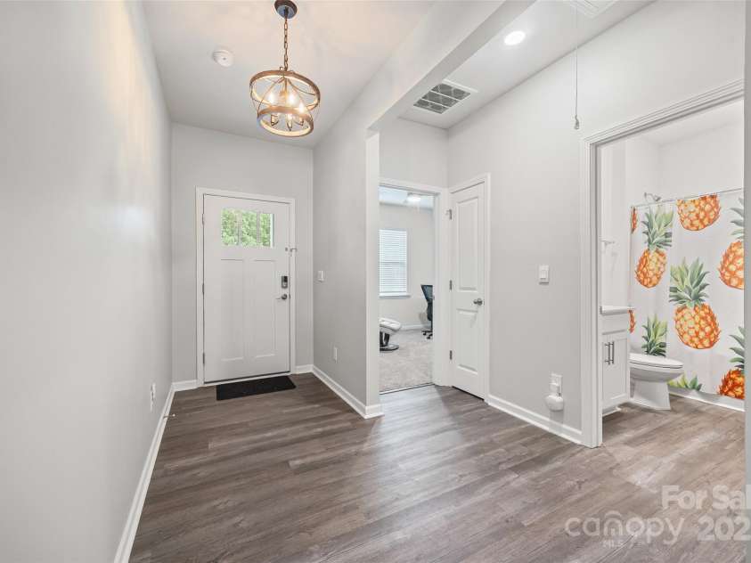 1235 Rutherford Street, York, SC 29745.  MLS# CAR4289846, YatesRealty ID 30760. Foyer