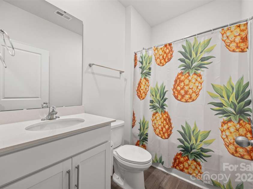 1235 Rutherford Street, York, SC 29745.  MLS# CAR4289846, YatesRealty ID 30760. Full Guest Bathroom