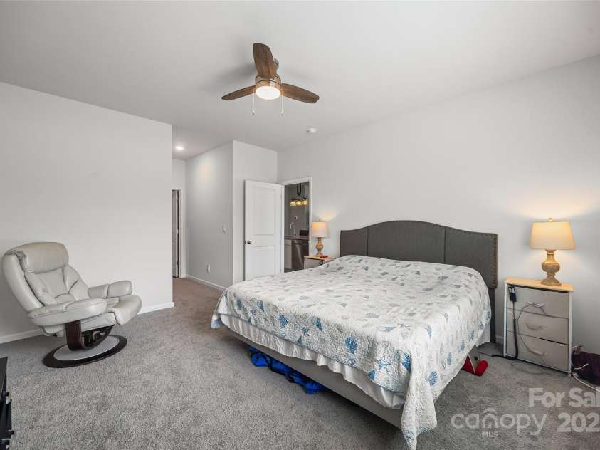 1235 Rutherford Street, York, SC 29745.  MLS# CAR4289846, YatesRealty ID 30760. Neutral and Spacious Primary