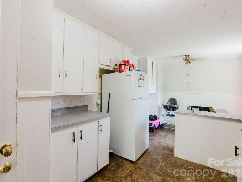 303 Myrtle Avenue, Hamlet, NC 28345.  MLS# CAR4393489, YatesRealty ID 30760. 