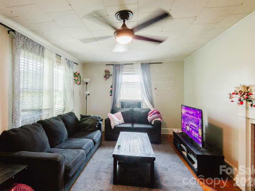 303 Myrtle Avenue, Hamlet, NC 28345.  MLS# CAR4393489, YatesRealty ID 30760. 