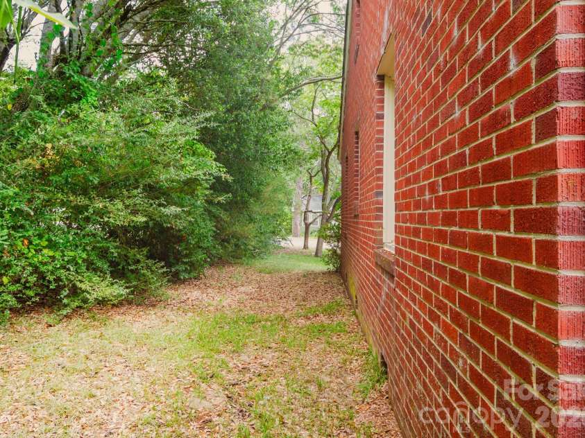 303 Myrtle Avenue, Hamlet, NC 28345.  MLS# CAR4393489, YatesRealty ID 30760. 