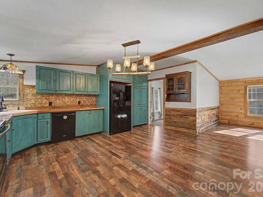 1668 Buff Creek Road, Sylva, NC 28779.  MLS# CAR4394076, YatesRealty ID 30761. 