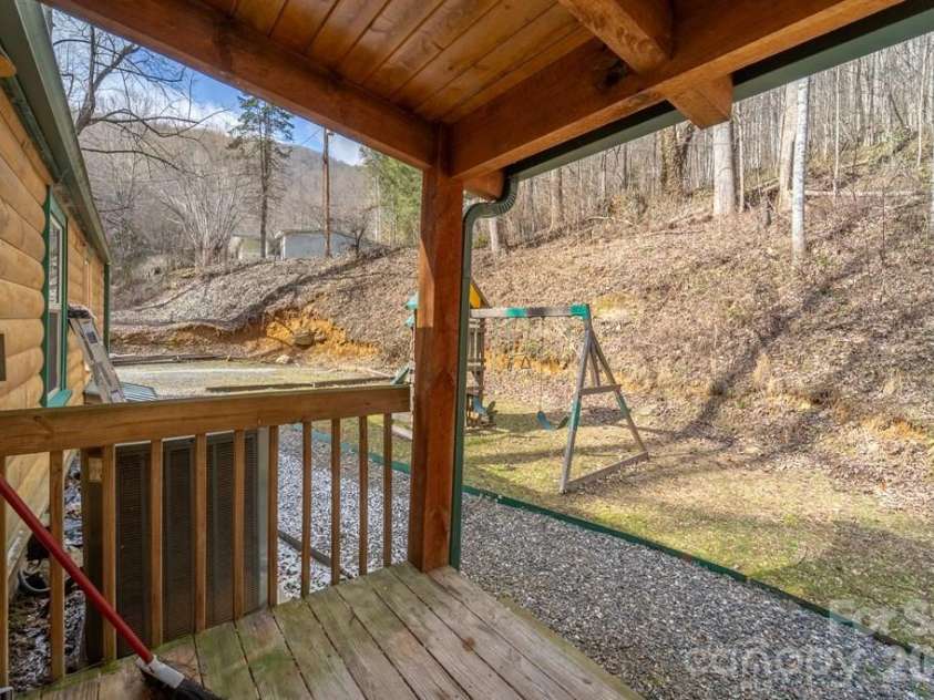 1668 Buff Creek Road, Sylva, NC 28779.  MLS# CAR4394076, YatesRealty ID 30761. 