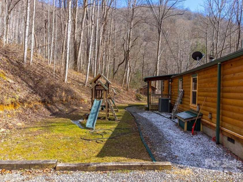 1668 Buff Creek Road, Sylva, NC 28779.  MLS# CAR4394076, YatesRealty ID 30761. 