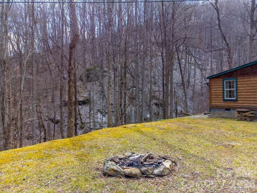 1668 Buff Creek Road, Sylva, NC 28779.  MLS# CAR4394076, YatesRealty ID 30761. 