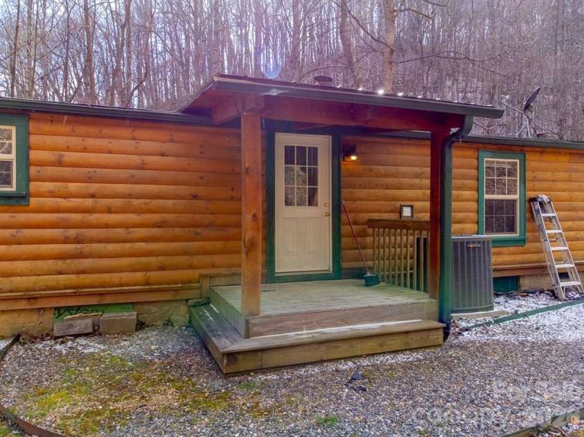 1668 Buff Creek Road, Sylva, NC 28779.  MLS# CAR4394076, YatesRealty ID 30761. 