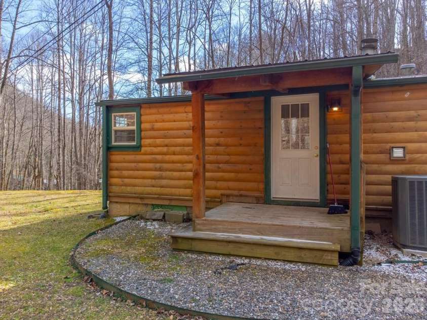 1668 Buff Creek Road, Sylva, NC 28779.  MLS# CAR4394076, YatesRealty ID 30761. 