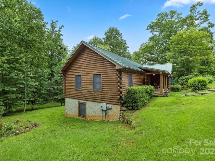 266 Rhododendron Drive, Saluda, NC 28773.  MLS# CAR4288597, YatesRealty ID 30762. 