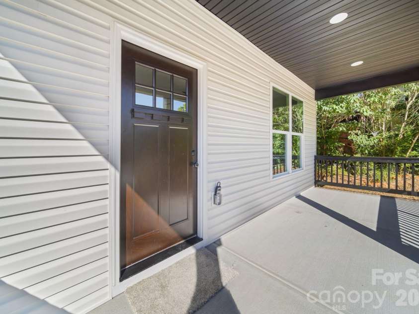 993 13th Street, Lancaster, SC 29720.  MLS# CAR4393883, YatesRealty ID 30762. 