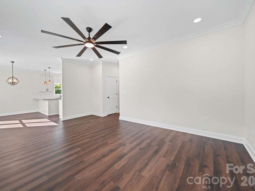 993 13th Street, Lancaster, SC 29720.  MLS# CAR4393883, YatesRealty ID 30762. 