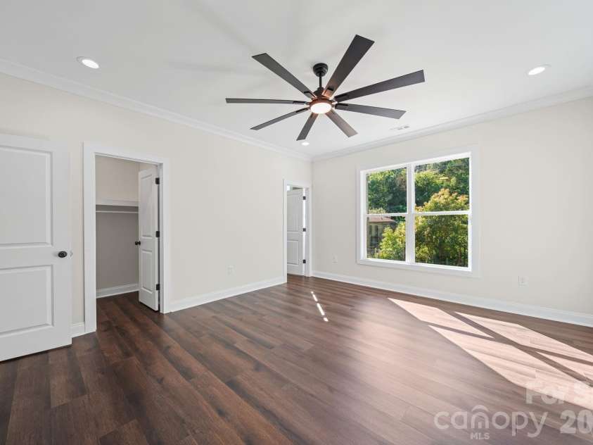 993 13th Street, Lancaster, SC 29720.  MLS# CAR4393883, YatesRealty ID 30762. 