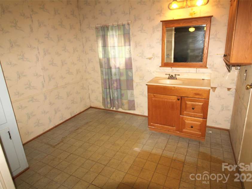 50 McClain Street, York, SC 29745.  MLS# CAR4289770, YatesRealty ID 30763. 