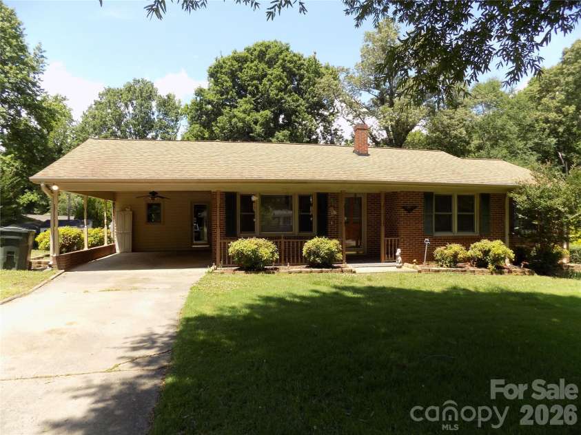 704 Craig Street, Cherryville, NC 28021.  MLS# CAR4394115, YatesRealty ID 30764. FRONT