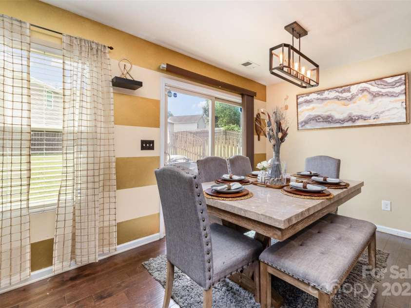 906 Rook Road, Charlotte, NC 28216.  MLS# CAR4281976, YatesRealty ID 30764. 