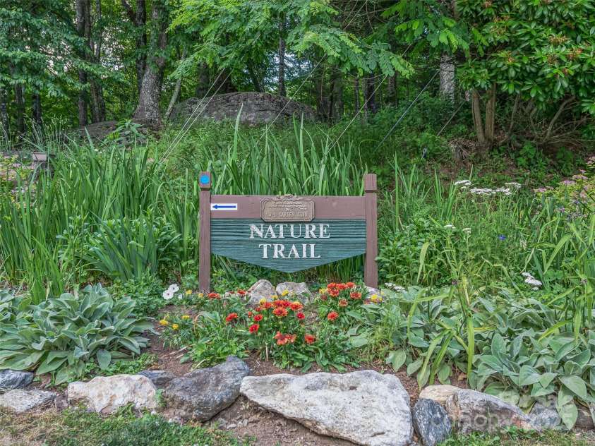 186 Hamlin Lane, Mars Hill, NC 28754.  MLS# CAR4289189, YatesRealty ID 30765. 