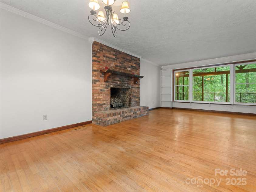 138 Stillwagon Lane, Cedar Mountain, NC 28718.  MLS# CAR4288259, YatesRealty ID 30766. Living Room