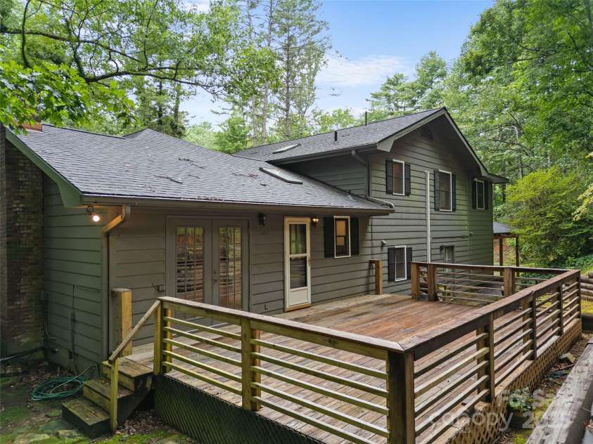 138 Stillwagon Lane, Cedar Mountain, NC 28718.  MLS# CAR4288259, YatesRealty ID 30766. Open Back Deck