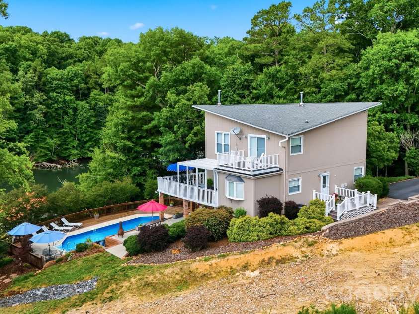 140 Williams Cove Lane, Taylorsville, NC 28681.  MLS# CAR4387713, YatesRealty ID 30767. 