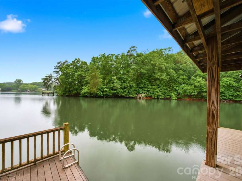 140 Williams Cove Lane, Taylorsville, NC 28681.  MLS# CAR4387713, YatesRealty ID 30767. 