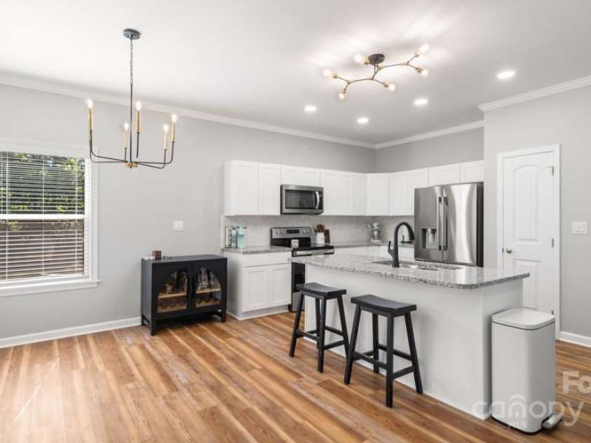 2410 Cedar Lane, Kernersville, NC 27284.  MLS# CAR4289980, YatesRealty ID 30767. 