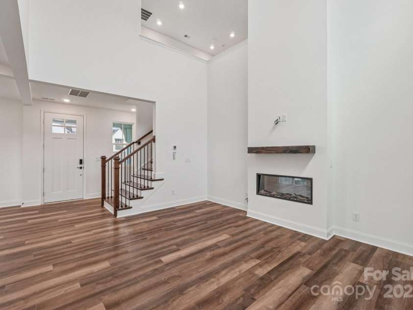 708 Flare Drive, Tega Cay, SC 29708.  MLS# CAR4289571, YatesRealty ID 30768. Great Room