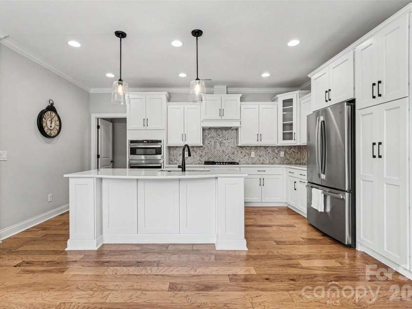 12005 Grove Crossing Drive, Huntersville, NC 28078.  MLS# CAR4391005, YatesRealty ID 3077. 