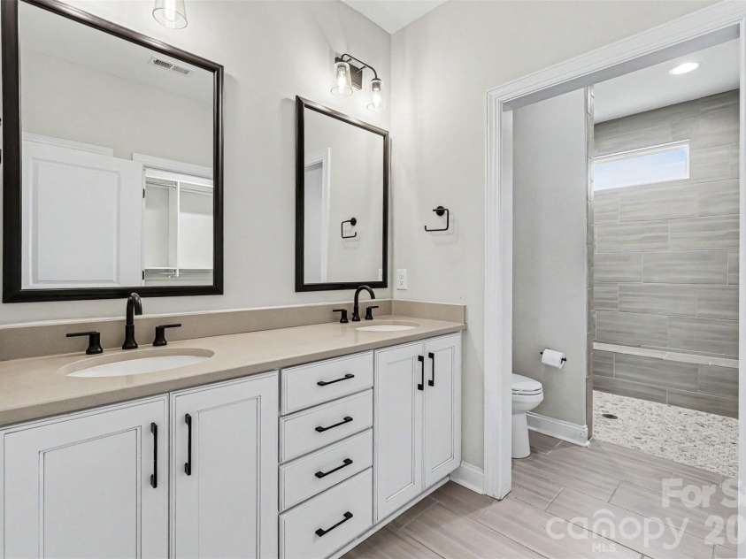 12005 Grove Crossing Drive, Huntersville, NC 28078.  MLS# CAR4391005, YatesRealty ID 3077. 